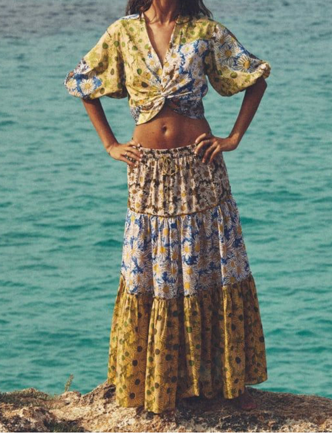 ZARA. Conjunto flores verde