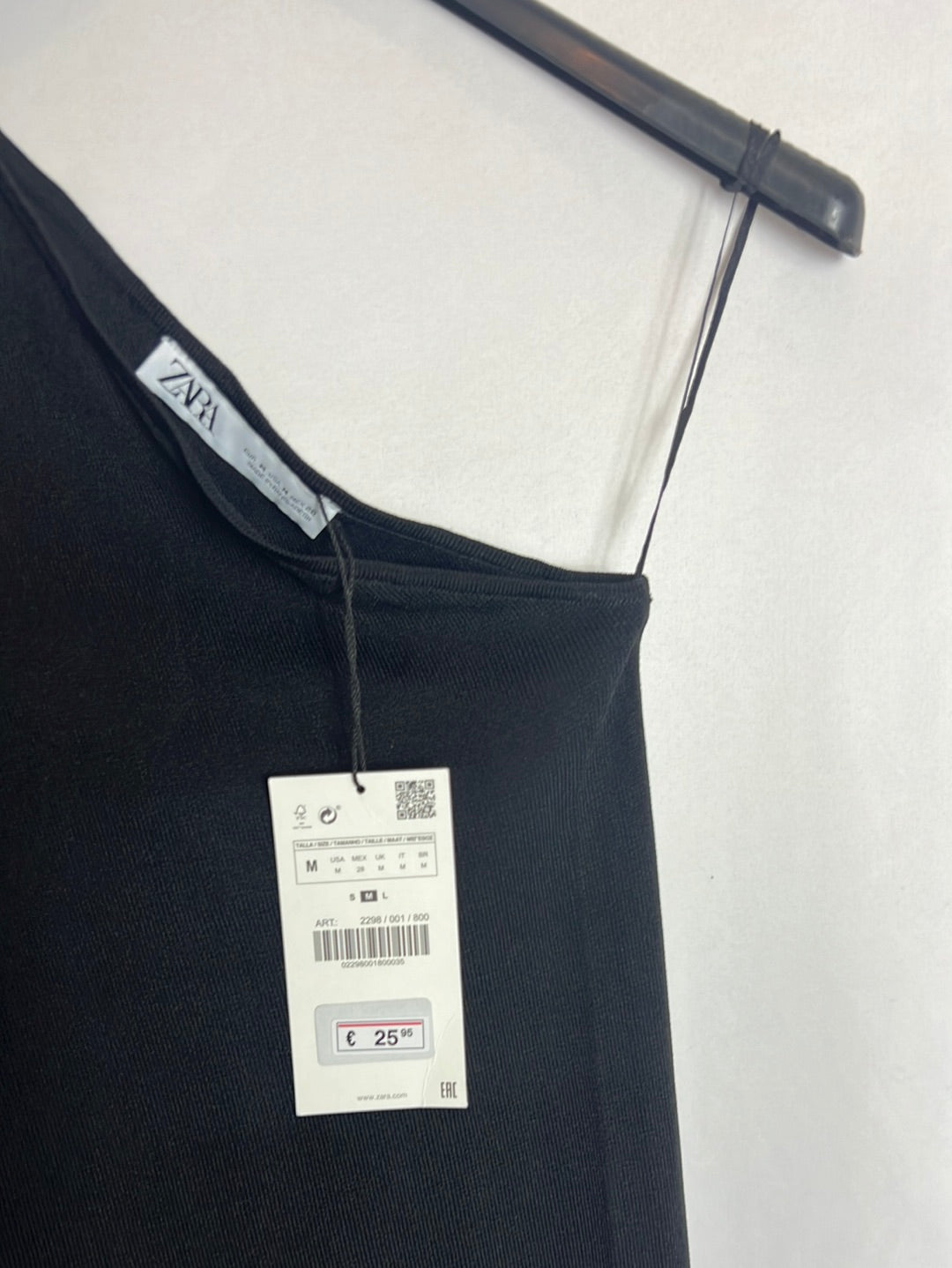 ZARA. Vestido midi negro asimetrico . T M