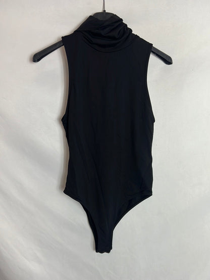 ZARA. Body negro elastico . T S