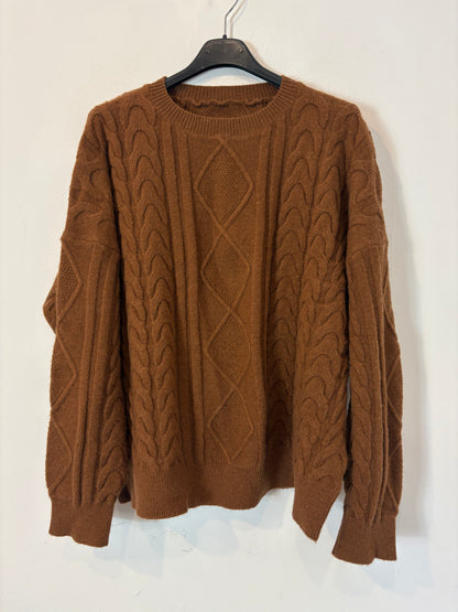 OTRAS. Jersey marrón textura