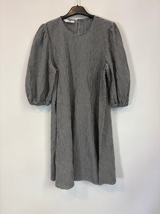 ZARA. Mustard textured back top. TS