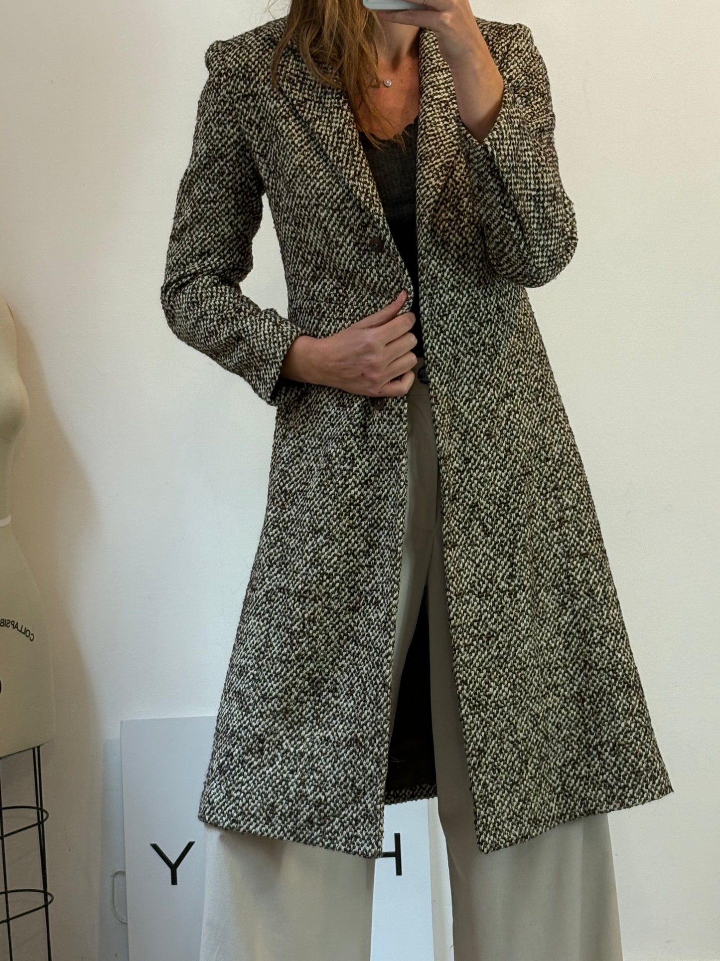 ROBERTO TORRETTA. Abrigo verde jaspeado lana