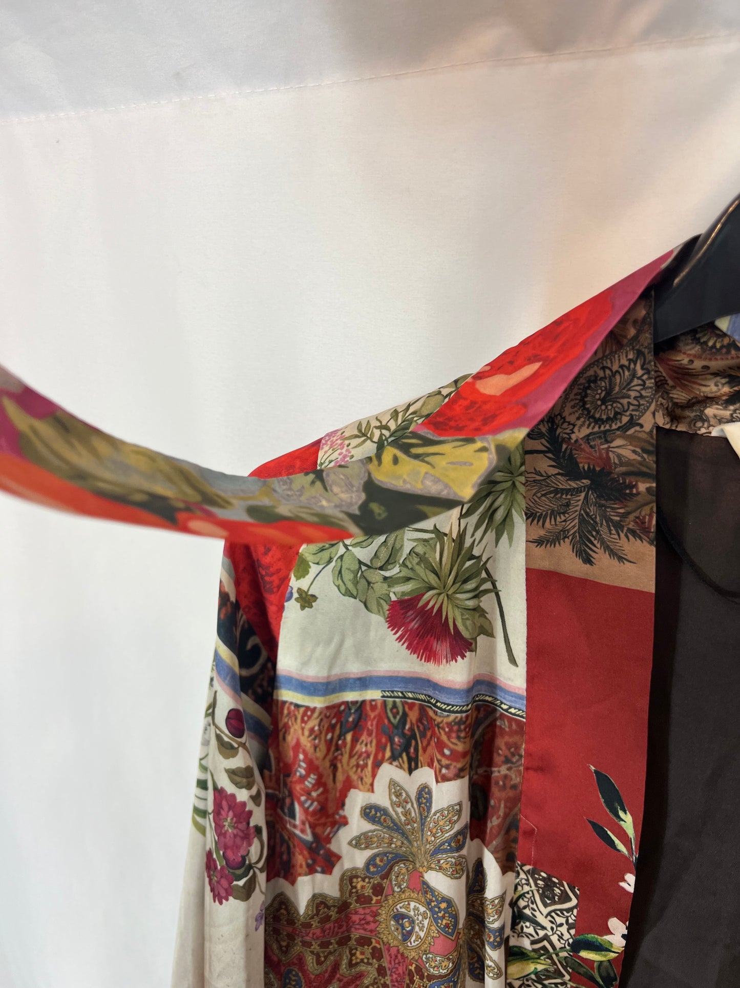 ZARA. Kimono fluido estampado T.s