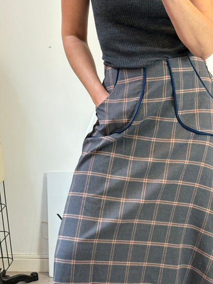 OTRAS. Falda midi cuadros