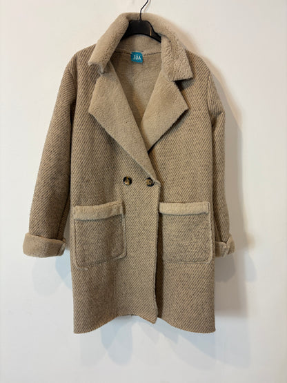 ZÚA. Abrigo beige textura con lana