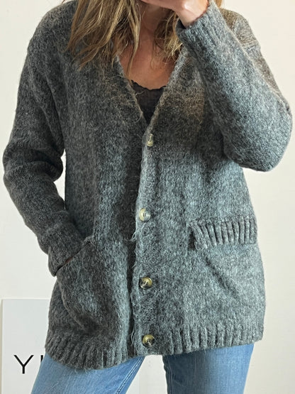 ZARA. Heather gray cardigan with pockets. TM
