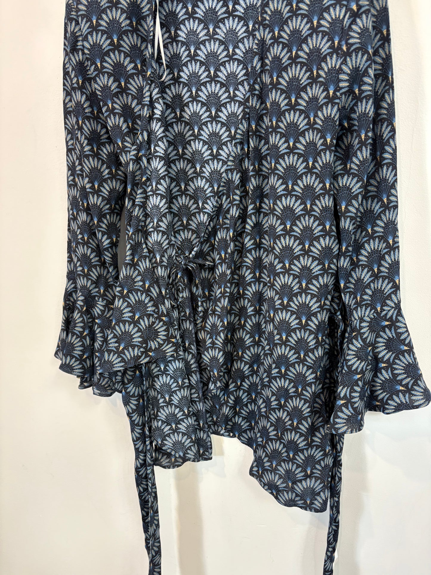 LADY PIPA. Total look azul estampado