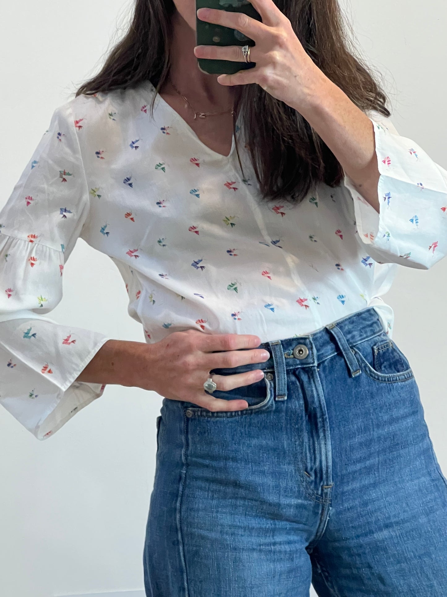 VILAGALLO. Blusa blanca dibujos