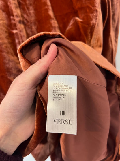 YERSE. Blazer terciopelo caldero