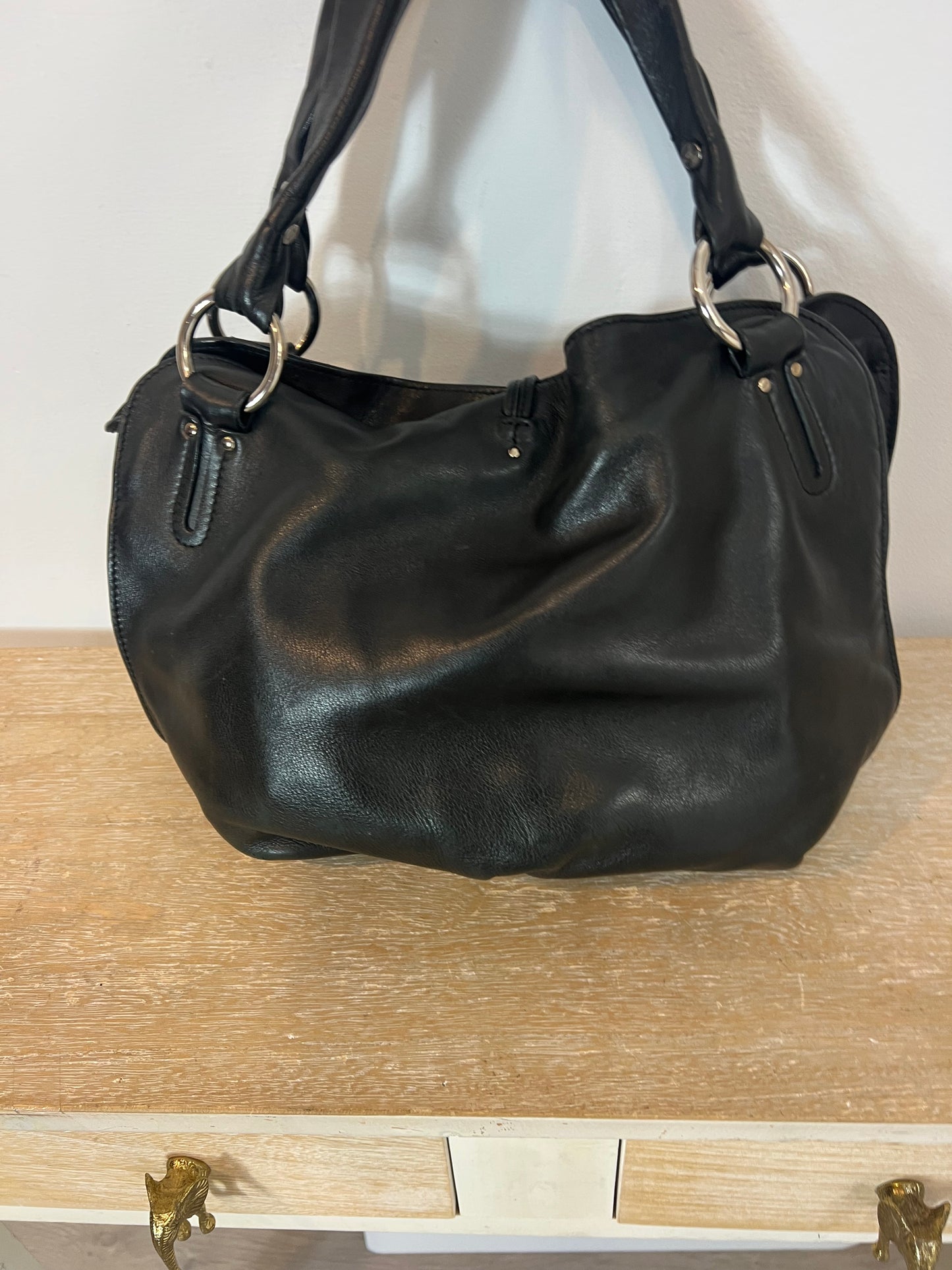 CELINE. Bolso negro piel mediano