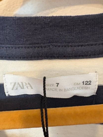 ZARA. Camiseta rayas manga larga. T 7 años