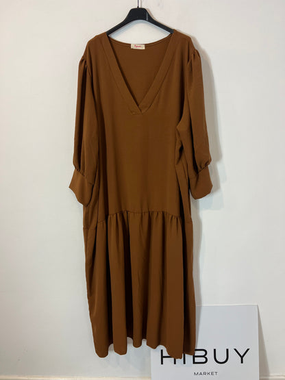 BUGANVILIA. Camel dress with slightly puffed sleeves, size 3XL