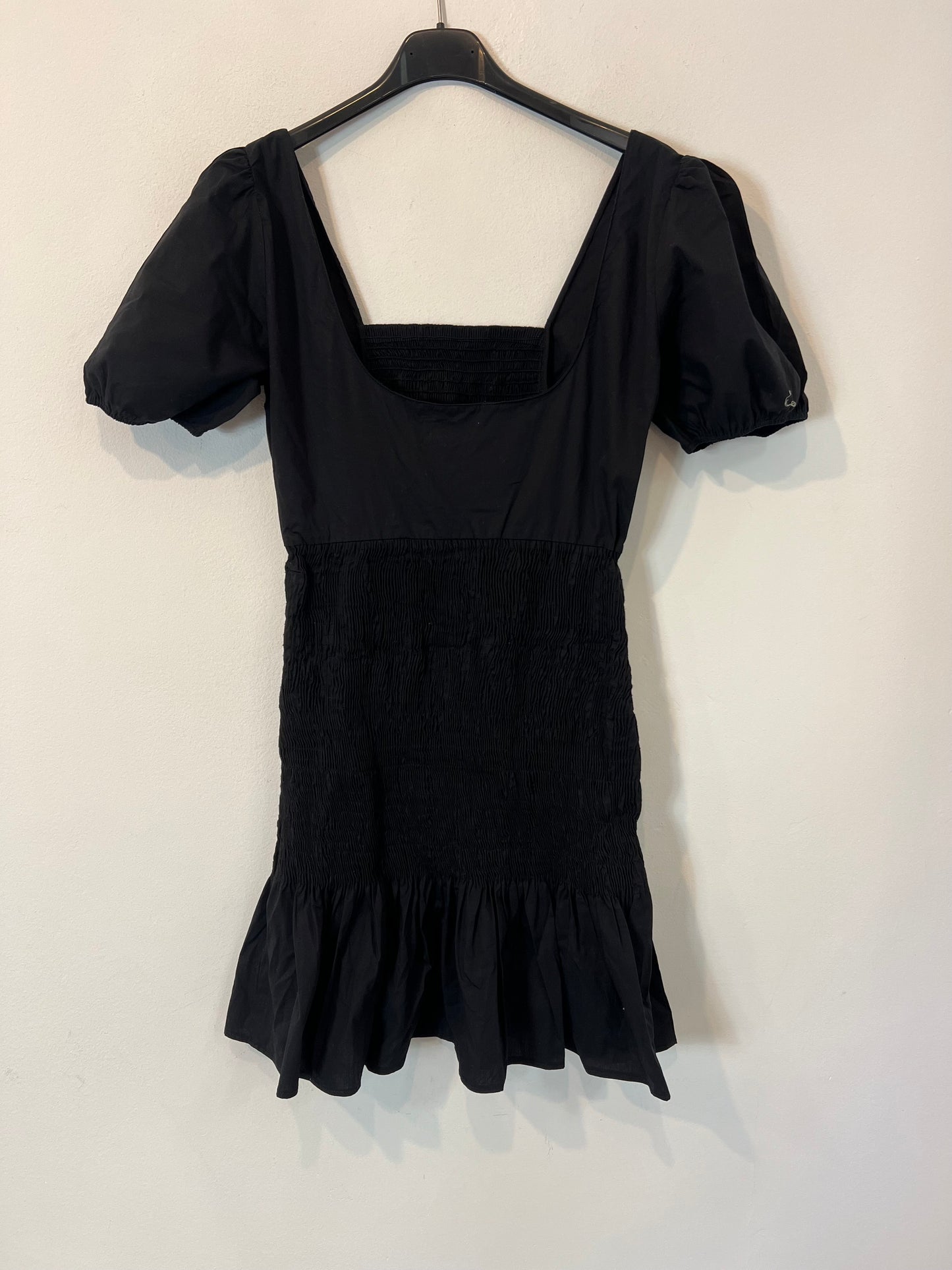 ZARA. Vestido negro nido de abeja T.s