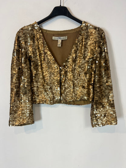 MANGO. Chaqueta corta lentejuelas doradas. T M