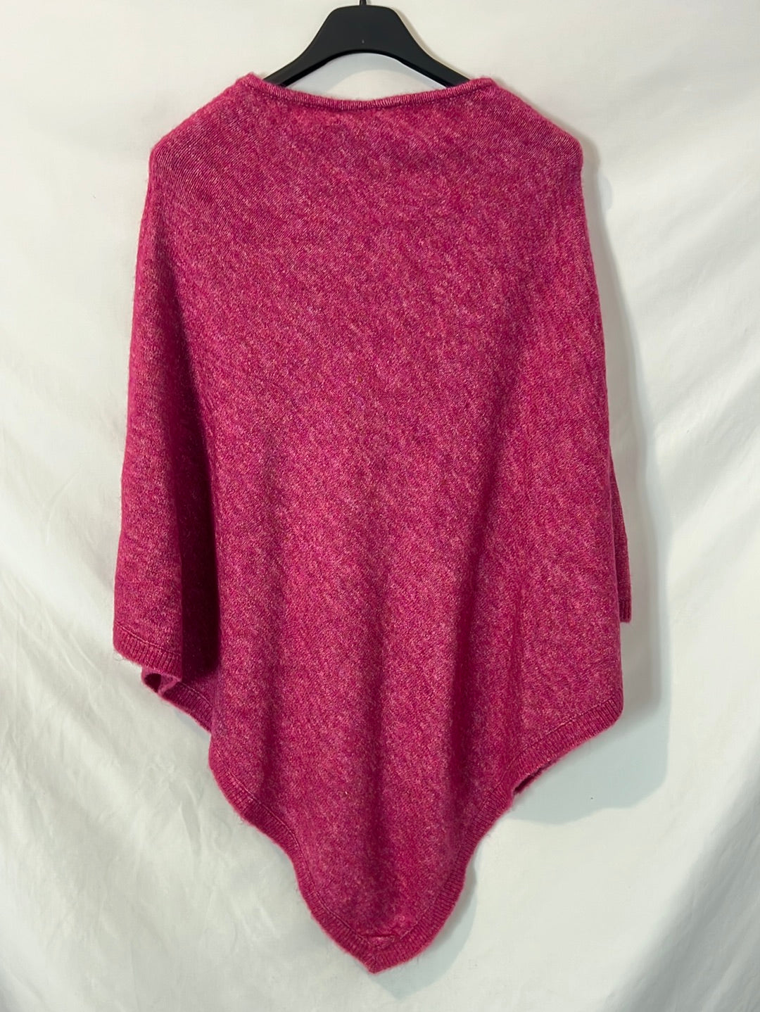 FRANSA. Poncho de punto rosa