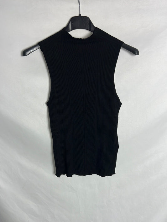 ZARA. Black ribbed top. TS