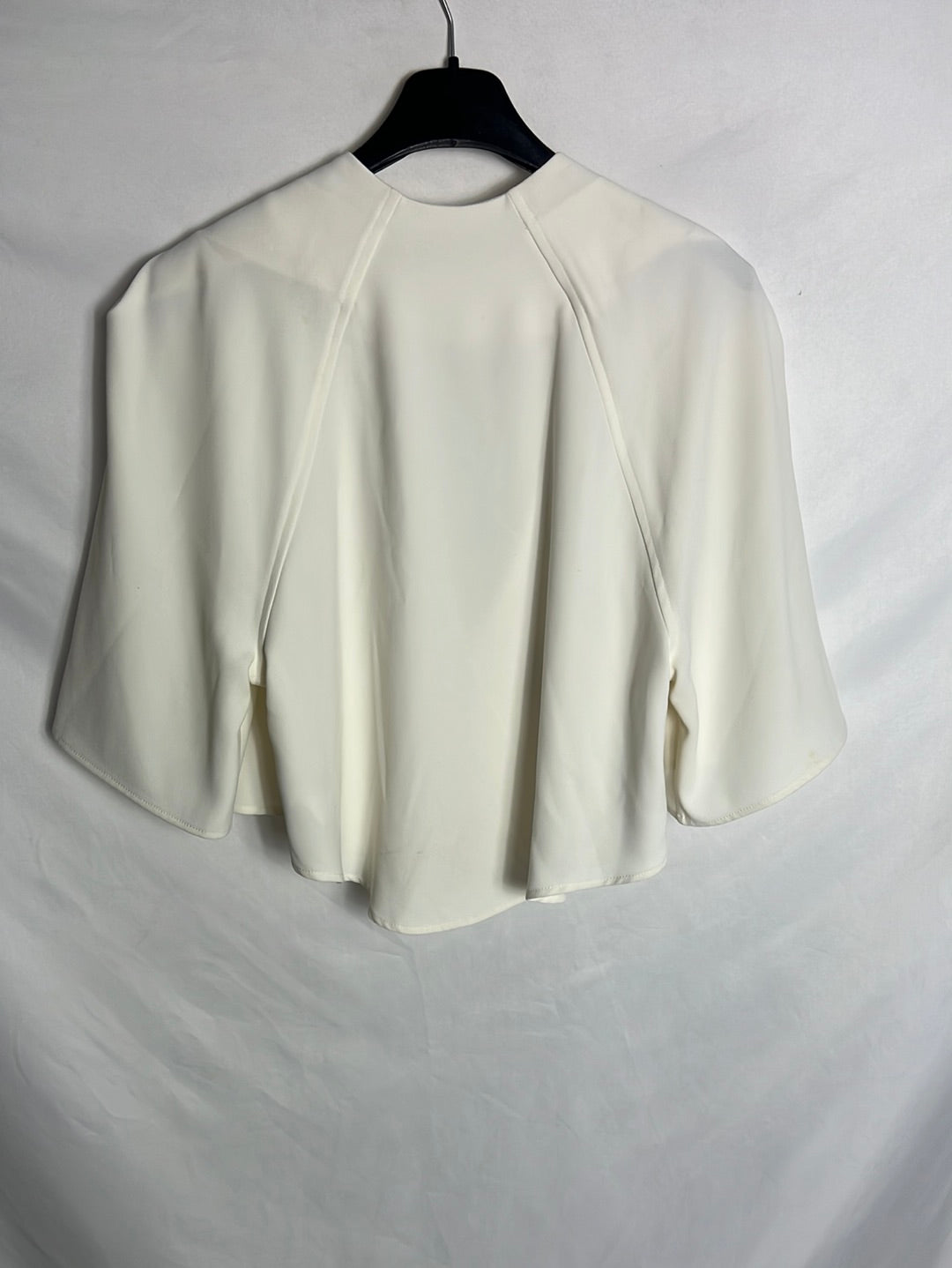 IRO. Blusa efecto capa color crudo. T 34