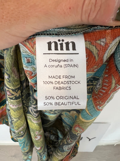 NÏN. Vestido largo estampado hilos brillo. T M/L