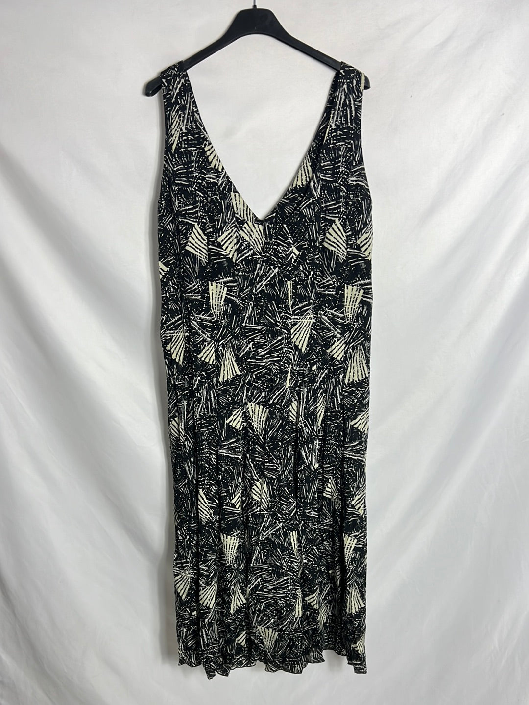 BIMBA Y LOLA. Oversized black printed dress. Size XS