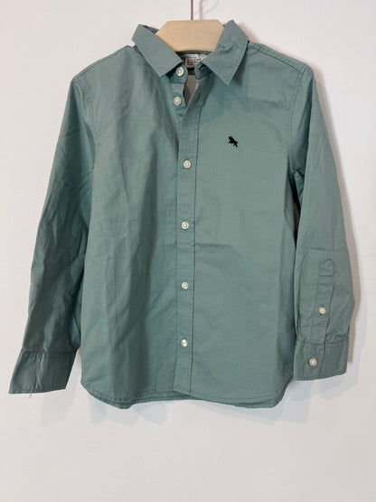 H6M. Classic green shirt. Size 5-6 years