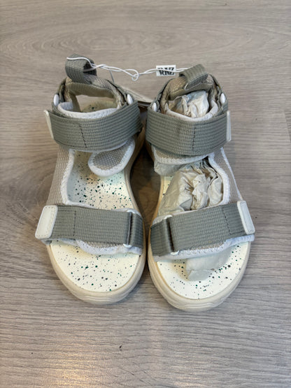 ZARA. Zapatillas velcro suela goma. T 28