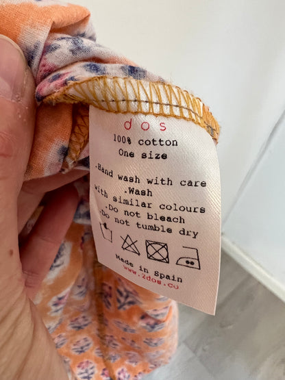 DOS. Vestido naranja estampado Tu(M)