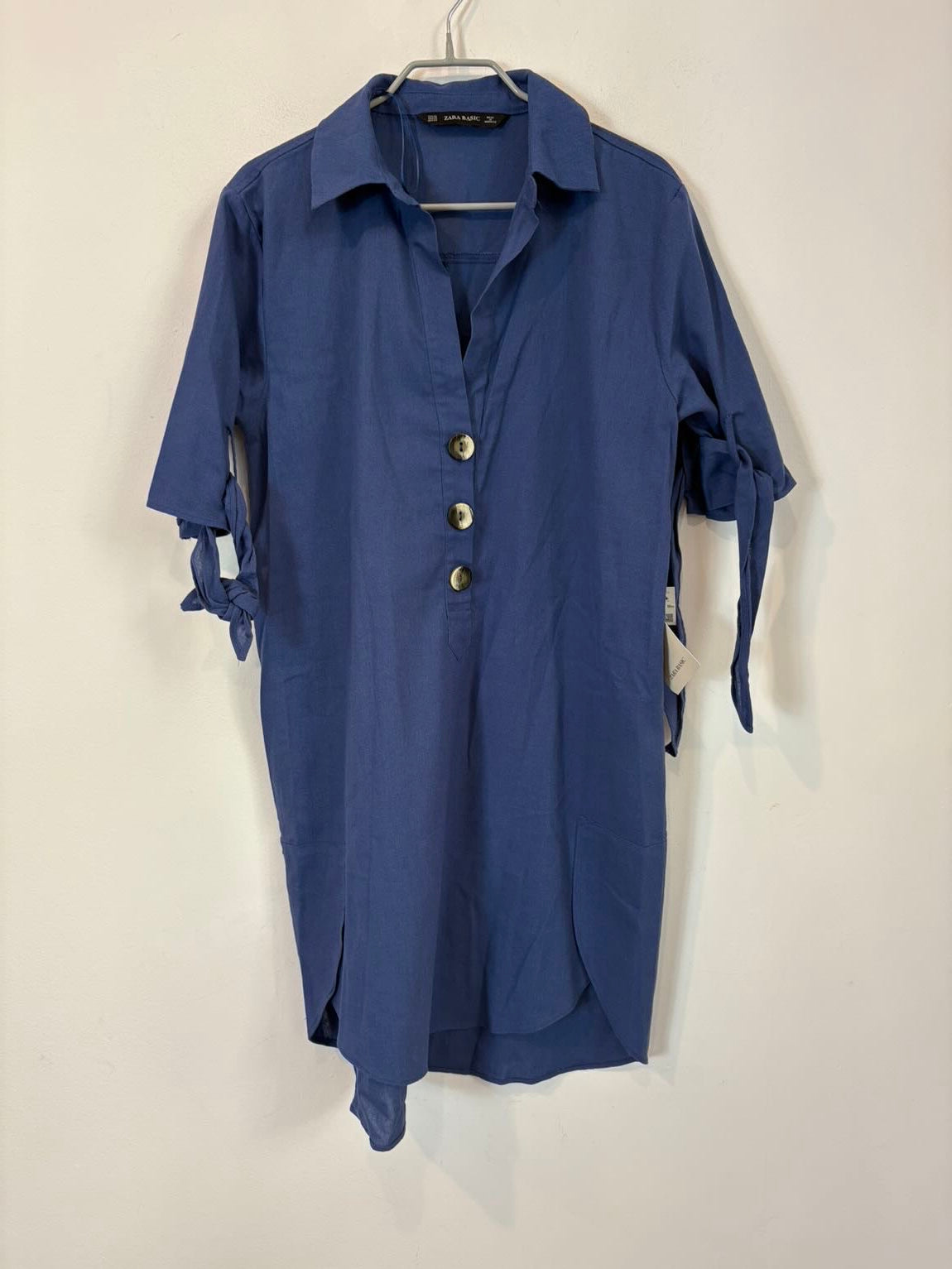 ZARA. Vestido corto azul  con lino