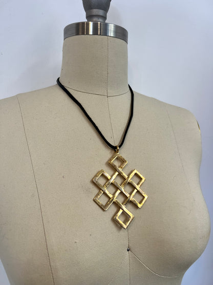 TAY. Colgante pieza cuadros