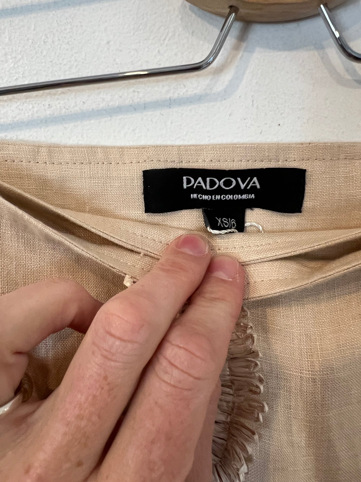 PADOVA. Falda midi con bordado