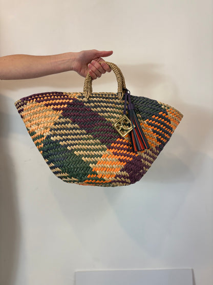 PURIFICACIÓN GARCIA. Capazo mediano colores