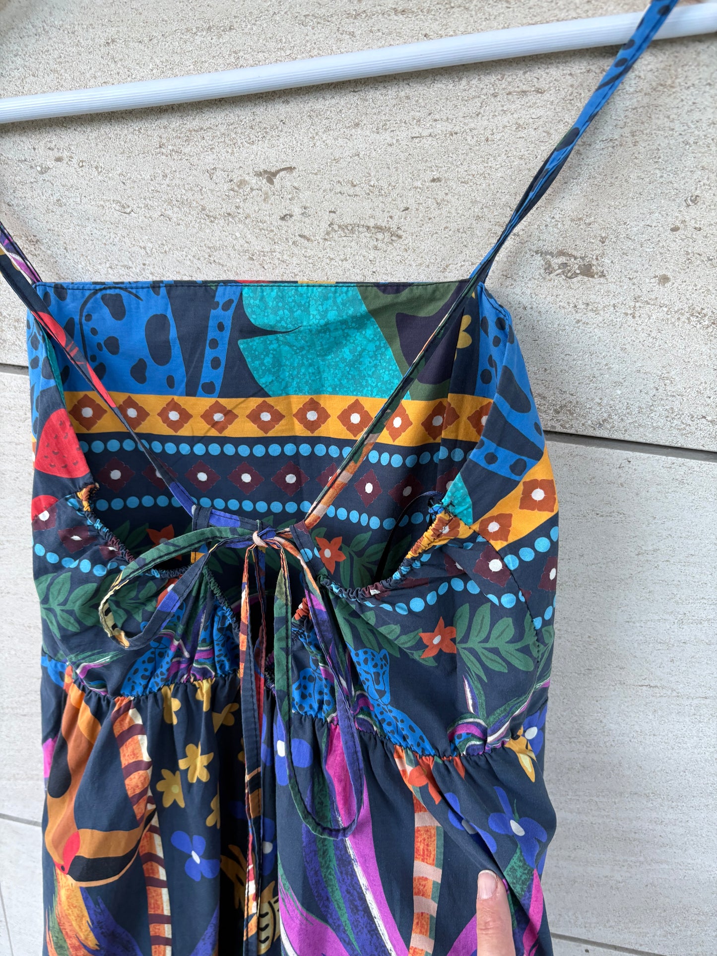 OTRAS. Vestido midi estampado tropical. T S/M