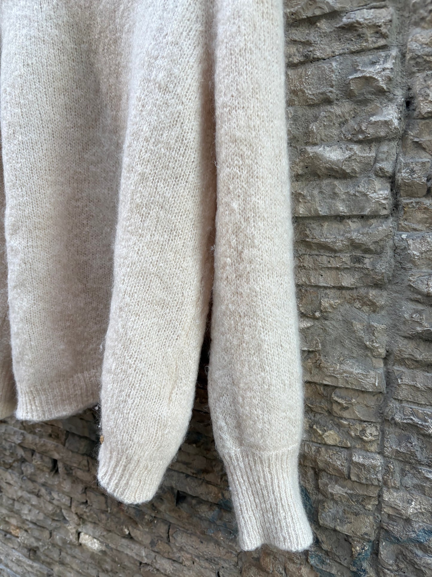 DES PETITS HAUTS. Jersey beige mezcla