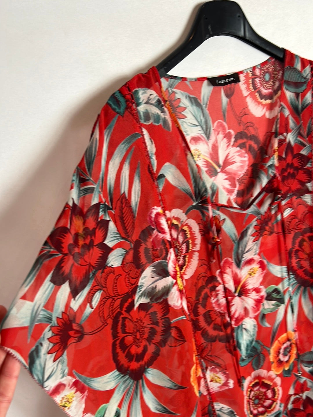 LASSARRE. Red floral blouse T.46