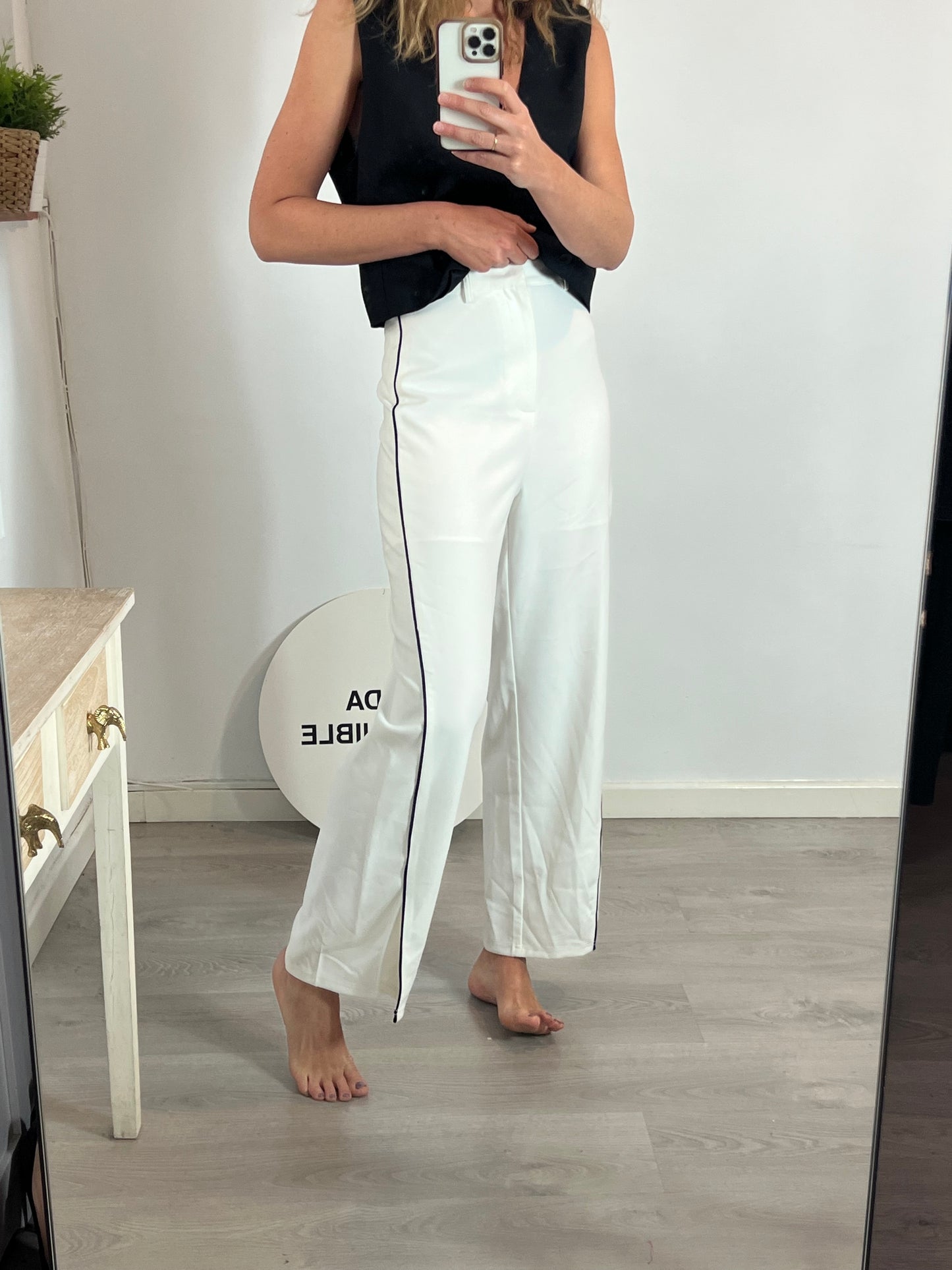 SHEIN. White Side Striped Pants Tm