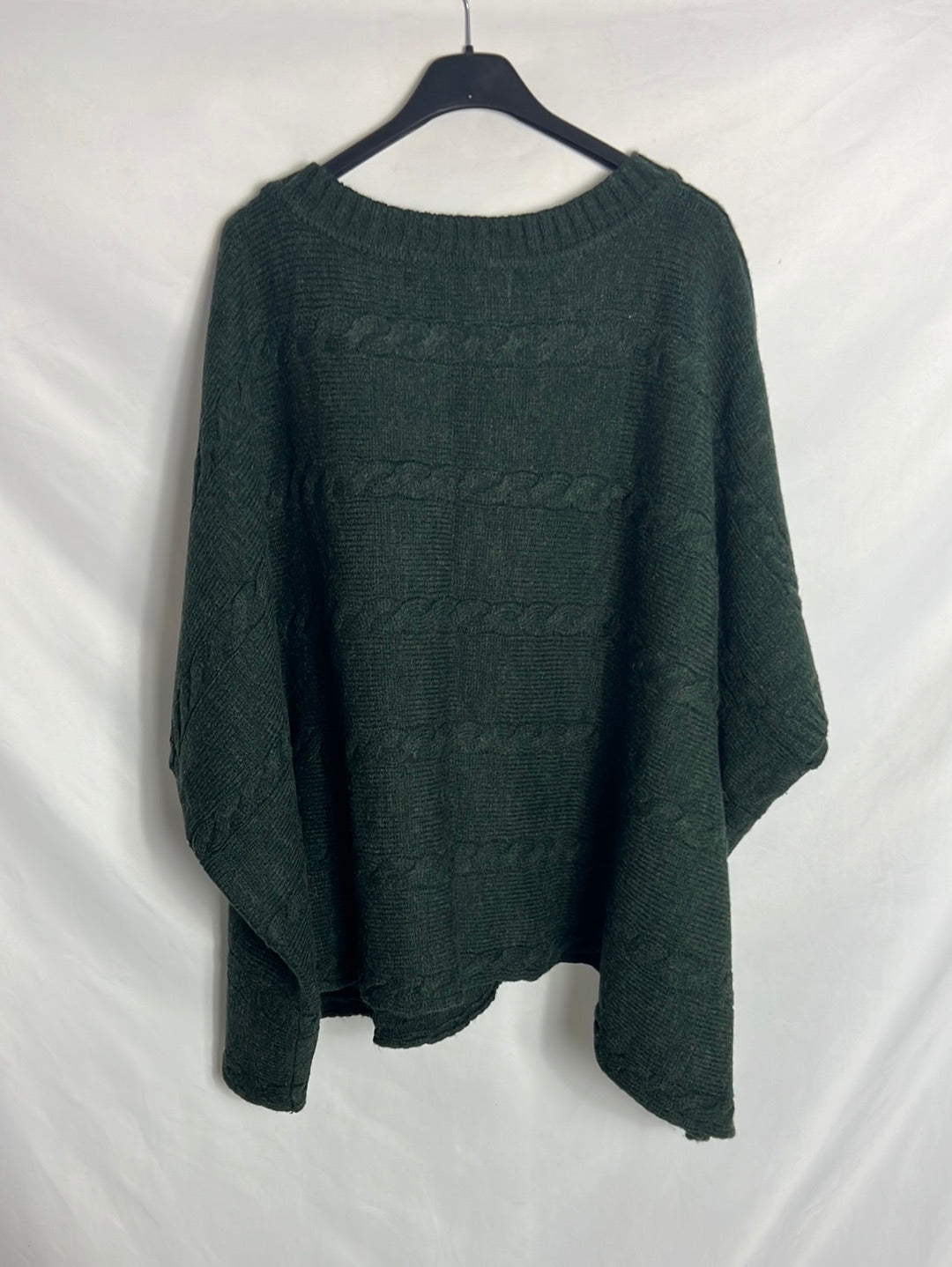 ZARA. Poncho verde Ochoa bolsillos. T M