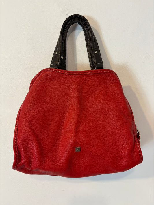 PURIFICACION GARCIA. Bolso de mano rojo