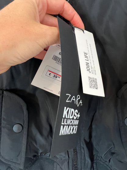 ZARA. Bomber negra . T 6-7 años