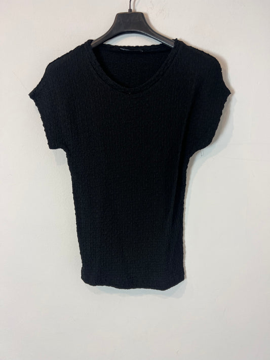 ZARA. Top negro textura. T S