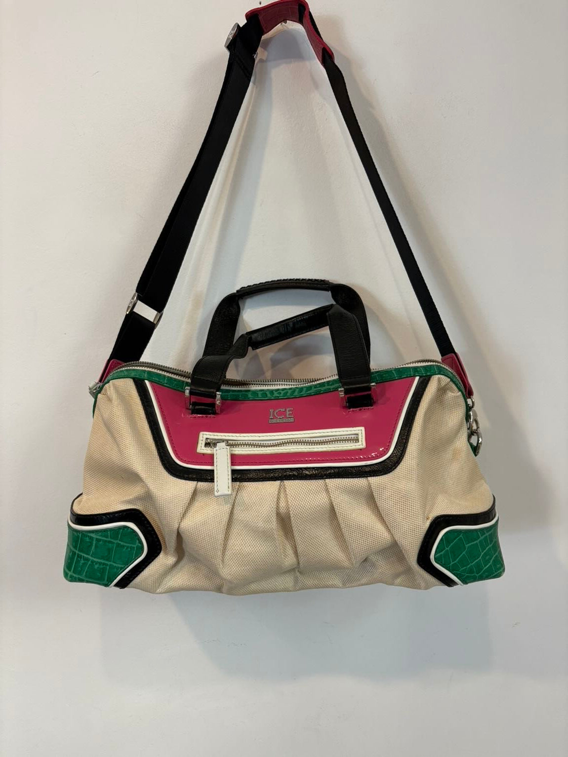 ICEBERG. Bolso doble asa texturas