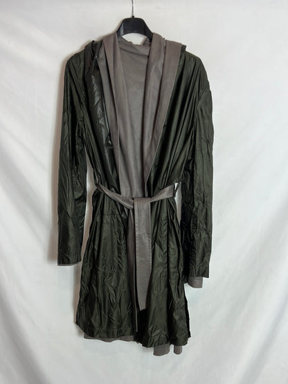 ADOLFO DOMÍNGUEZ. Chaqueta fluida reversible gris y verde. T 38