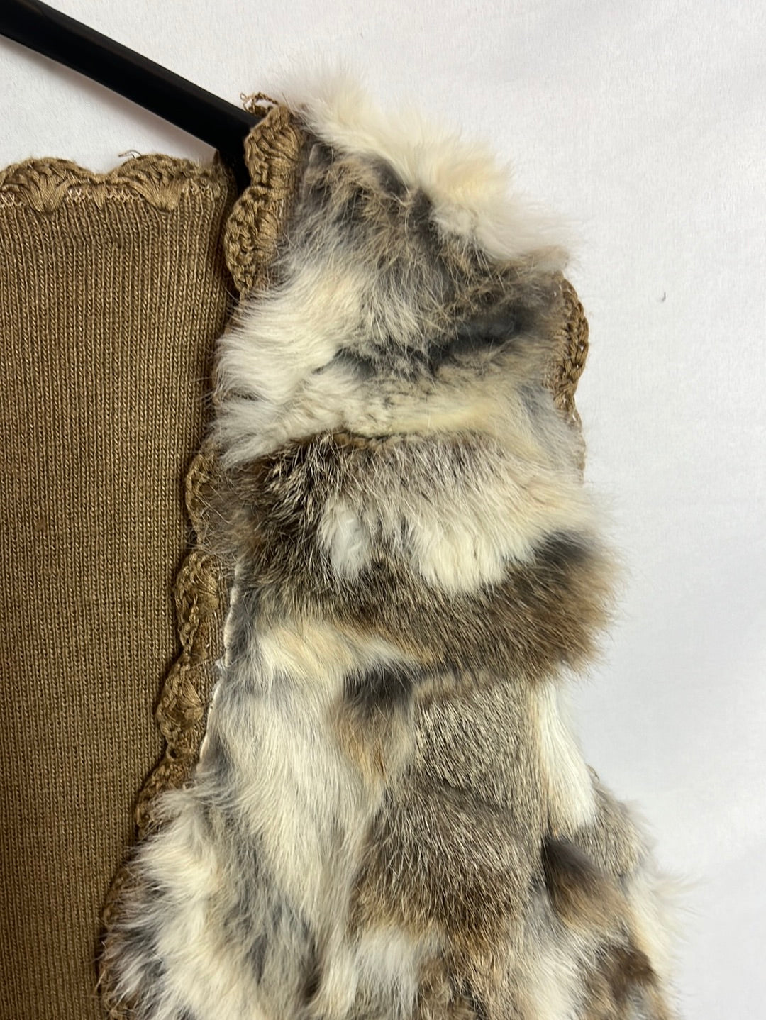 OTHERS. Reversible rabbit vest. TM/L (Tara)