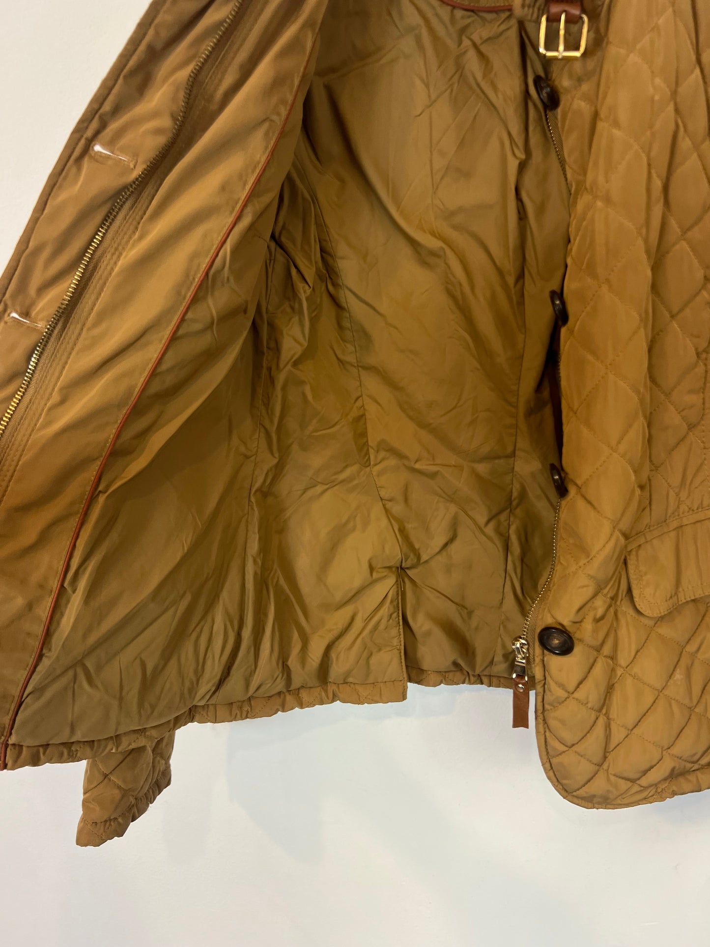 MASSIMO DUTTI. Camel quilted jacket. TS