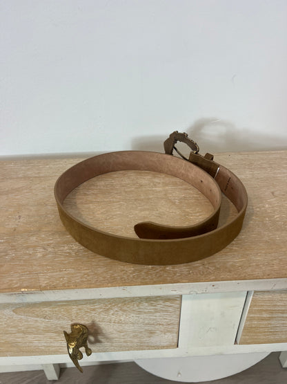 INTROPIA. Camel leather belt. TS