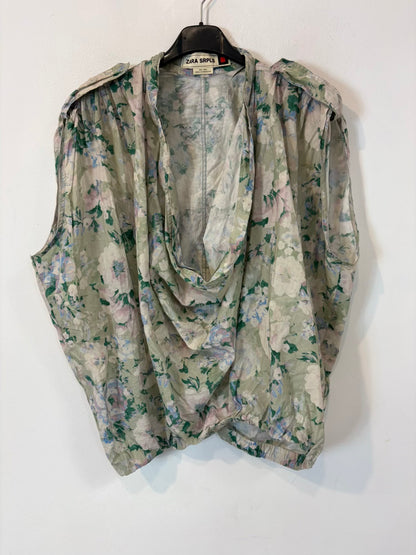 ZARA SRPLS. Top escote flores