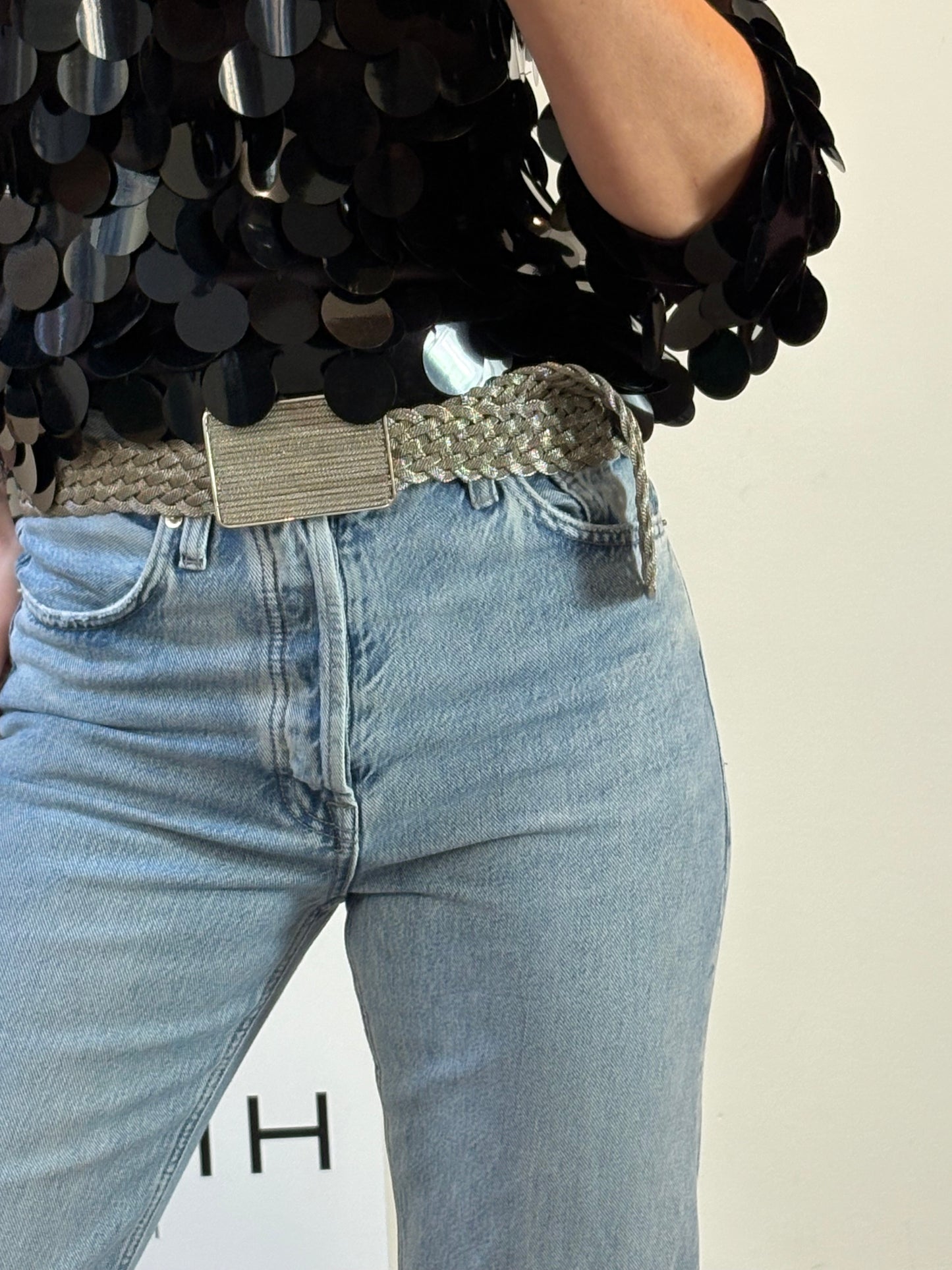 BIMBA Y LOLA. Cinturón trenzado metalizado