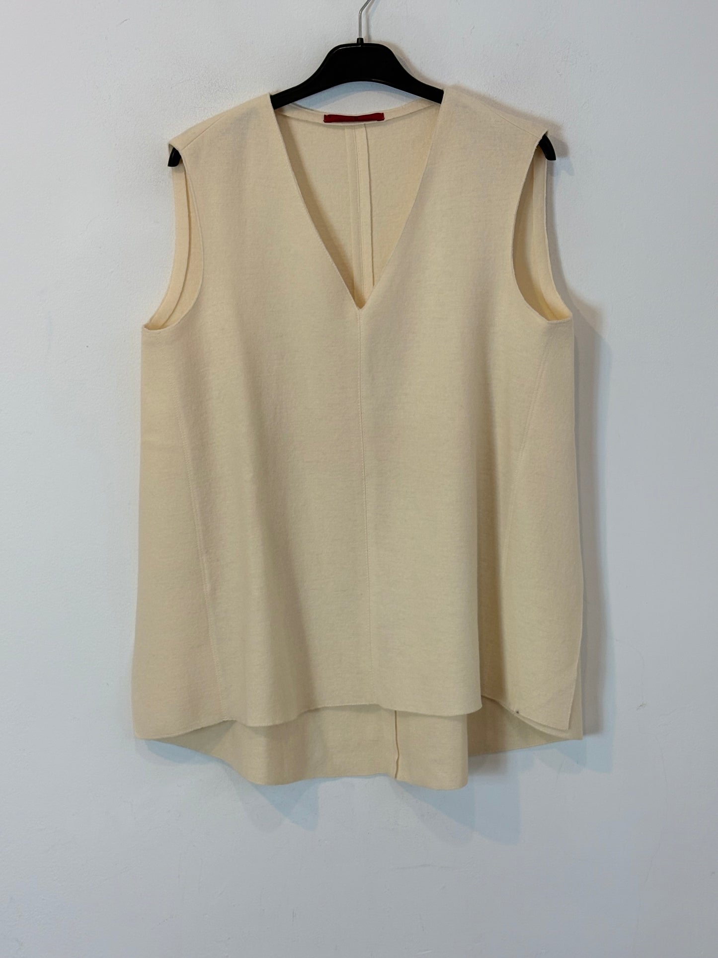 CAROLINA HERRERA. Top en crudo lana