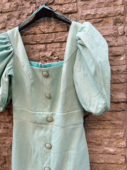 MAGNOLIA KOBUS. Vestido midi textura verde claro