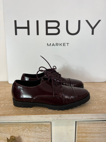 MARIPAZ. Burgundy patent leather shoes, size 38