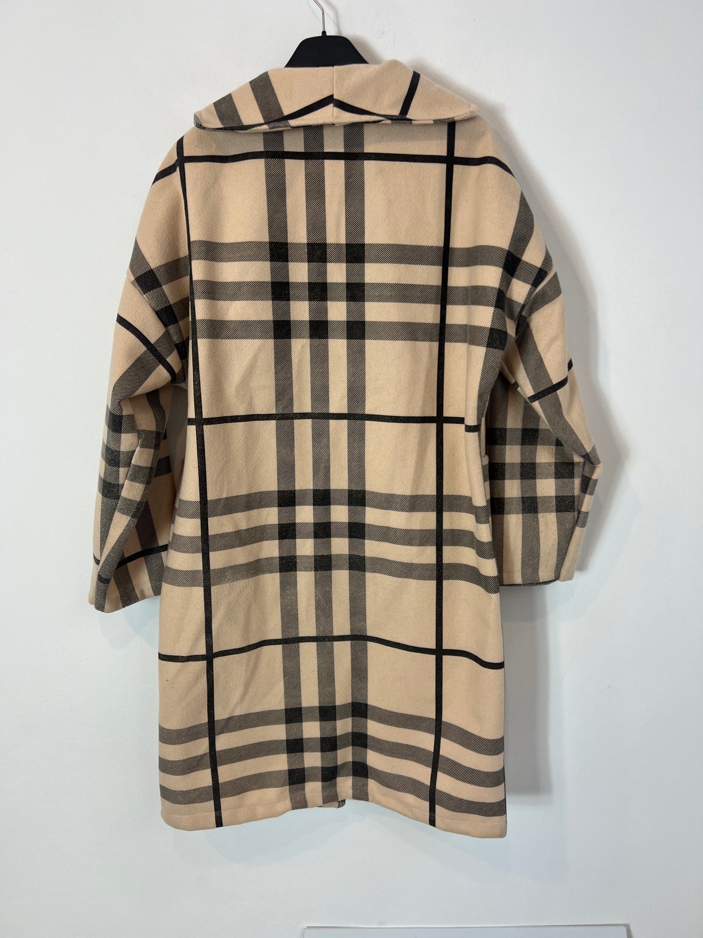 OTRAS. Chaqueta larga cuadros. T M