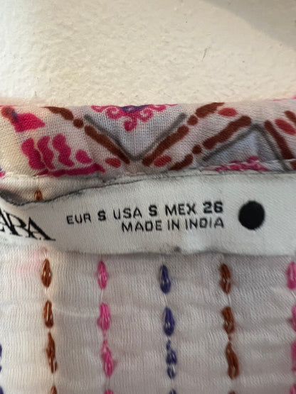 ZARA. Conjunto estampado textura. T M